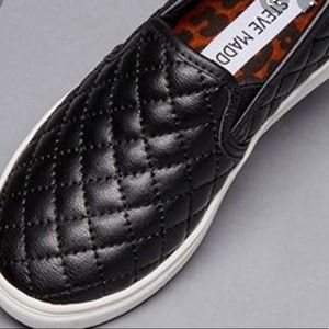 Steve Madden Jecntrcq Slip-on Sneaker - Kids Size 1